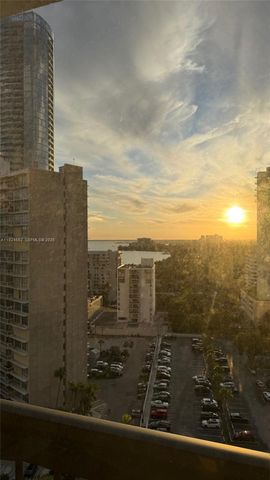 2333 Brickell Ave 1814, Miami, FL 33129