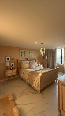 2333 Brickell Ave 1814, Miami, FL 33129