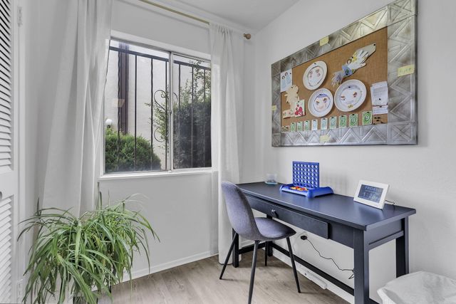 1601 Pennsylvania Street NE O1, Albuquerque, NM 87110