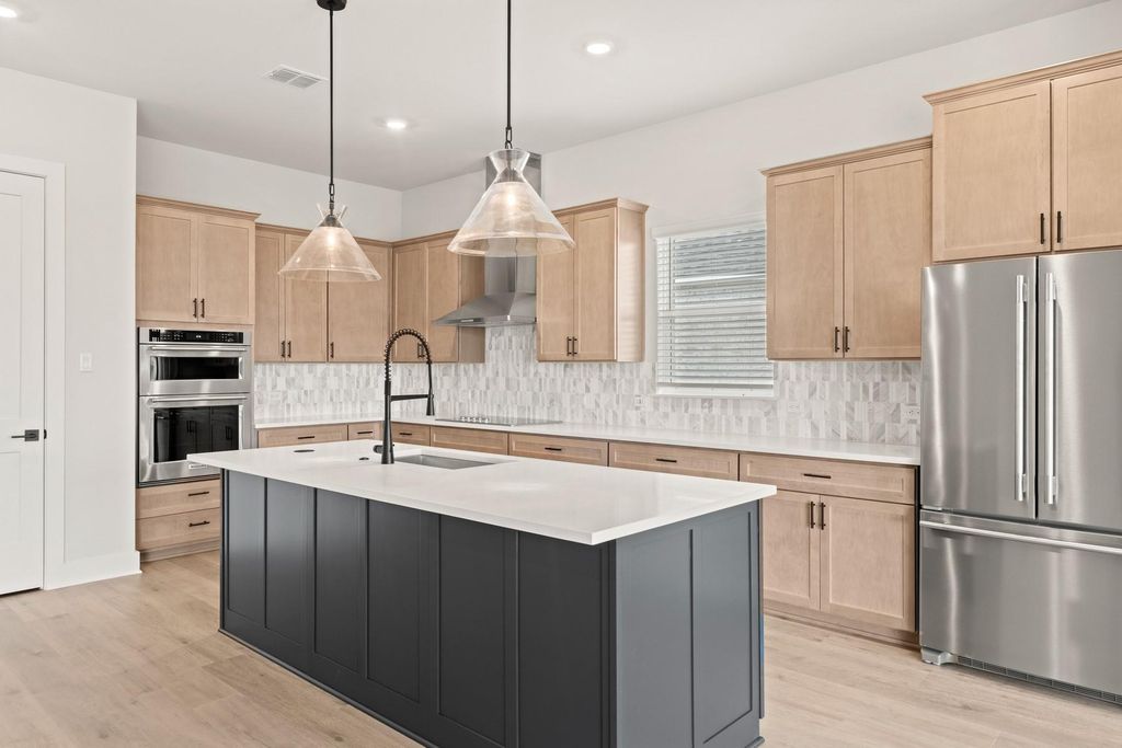 309 East Luna Blue LN, Jarrell, TX 76537