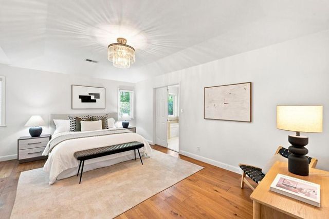 115 Walnut Street, Menlo Park, CA 94025