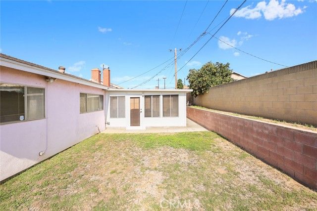 20010 Earlie Avenue, Carson, CA 90746