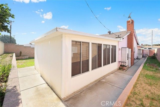 20010 Earlie Avenue, Carson, CA 90746