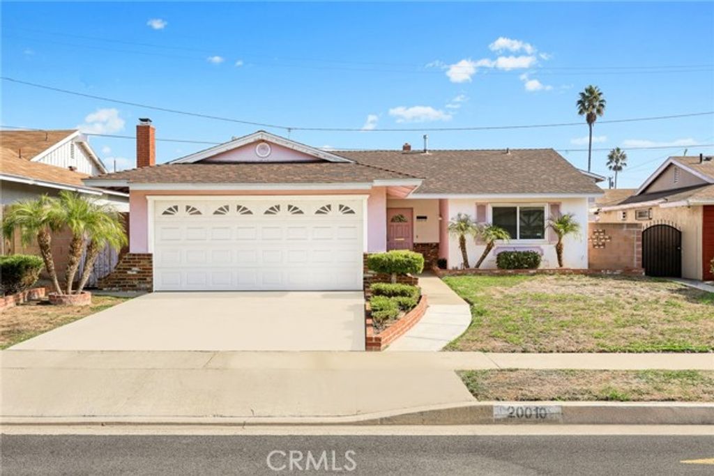 20010 Earlie Avenue, Carson, CA 90746