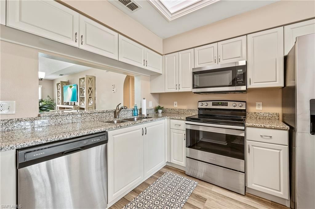 529 Mardel DR 304, NAPLES, FL 34104 — photo 2