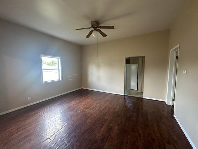 489 NE 11th Street, Linton, IN 47441