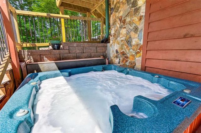 285 Julep Circle, Ellijay, GA 30540