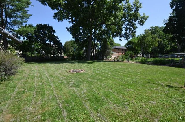 956 W Conger STREET, Whitewater, WI 53190
