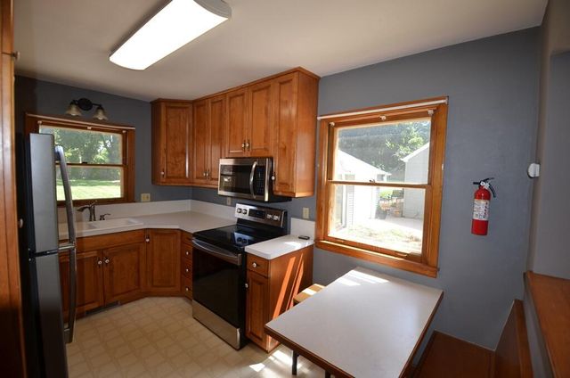 956 W Conger STREET, Whitewater, WI 53190