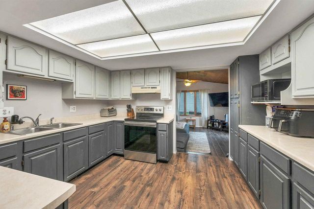 2730 AQUARIUS ROAD, Green Bay, WI 54311