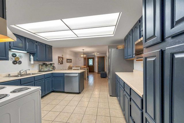 2730 AQUARIUS ROAD, Green Bay, WI 54311