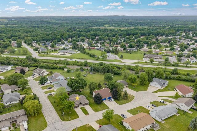 2730 AQUARIUS ROAD, Green Bay, WI 54311