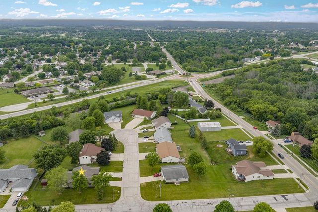 2730 AQUARIUS ROAD, Green Bay, WI 54311