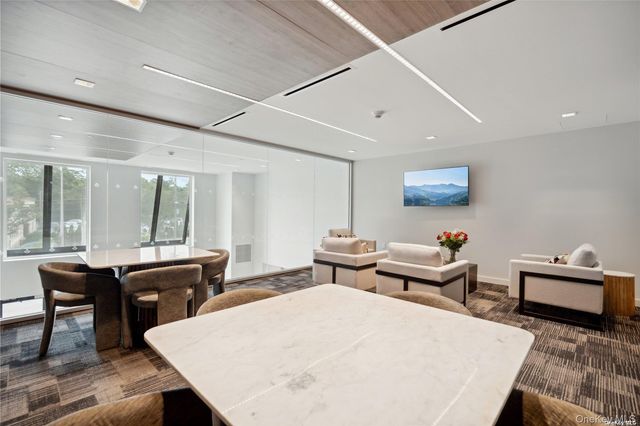 218 Middle Neck Road 102, Great Neck, NY 11021