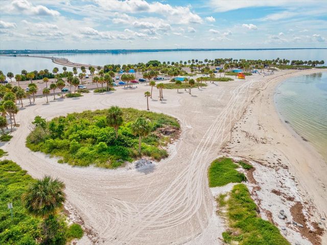 450 HARBOR SPRINGS DRIVE, Palm Harbor, FL 34683