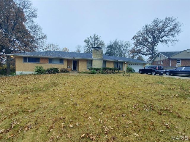 62 Harneywold Drive, St Louis, MO 63136