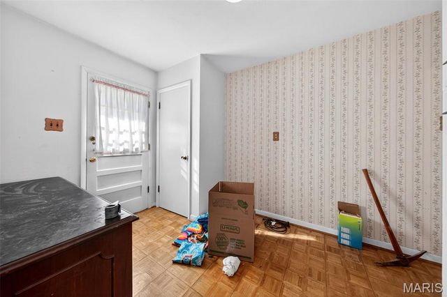 62 Harneywold Drive, St Louis, MO 63136