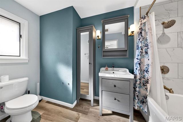 62 Harneywold Drive, St Louis, MO 63136