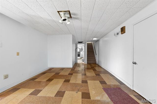 62 Harneywold Drive, St Louis, MO 63136