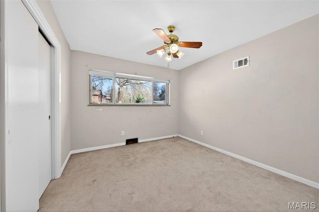 62 Harneywold Drive, St Louis, MO 63136