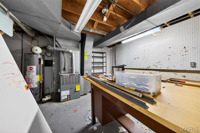 62 Harneywold Drive, St Louis, MO 63136