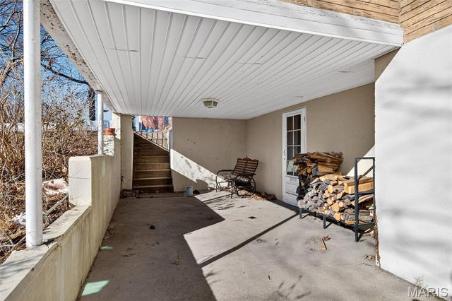 62 Harneywold Drive, St Louis, MO 63136