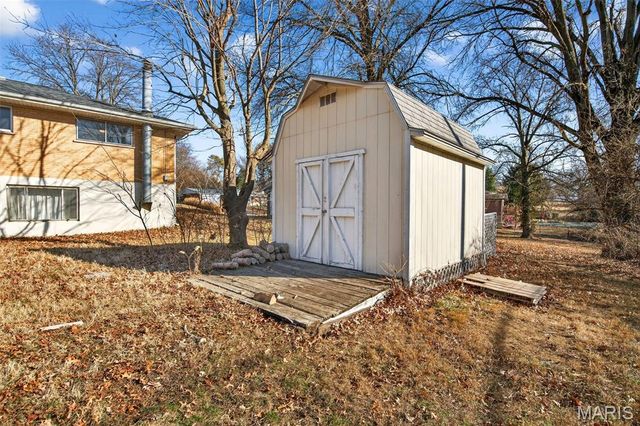 62 Harneywold Drive, St Louis, MO 63136