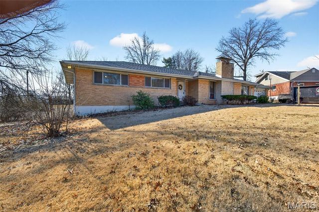 62 Harneywold Drive, St Louis, MO 63136