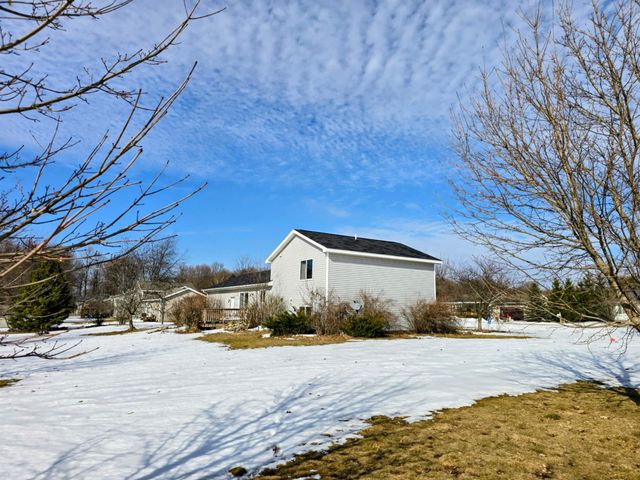 2392 Woodcock Lane, Traverse City, MI 49685