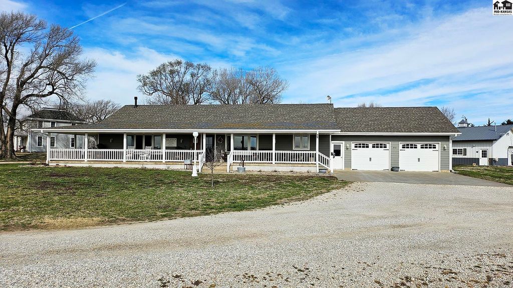 372 Wells Fargo Rd