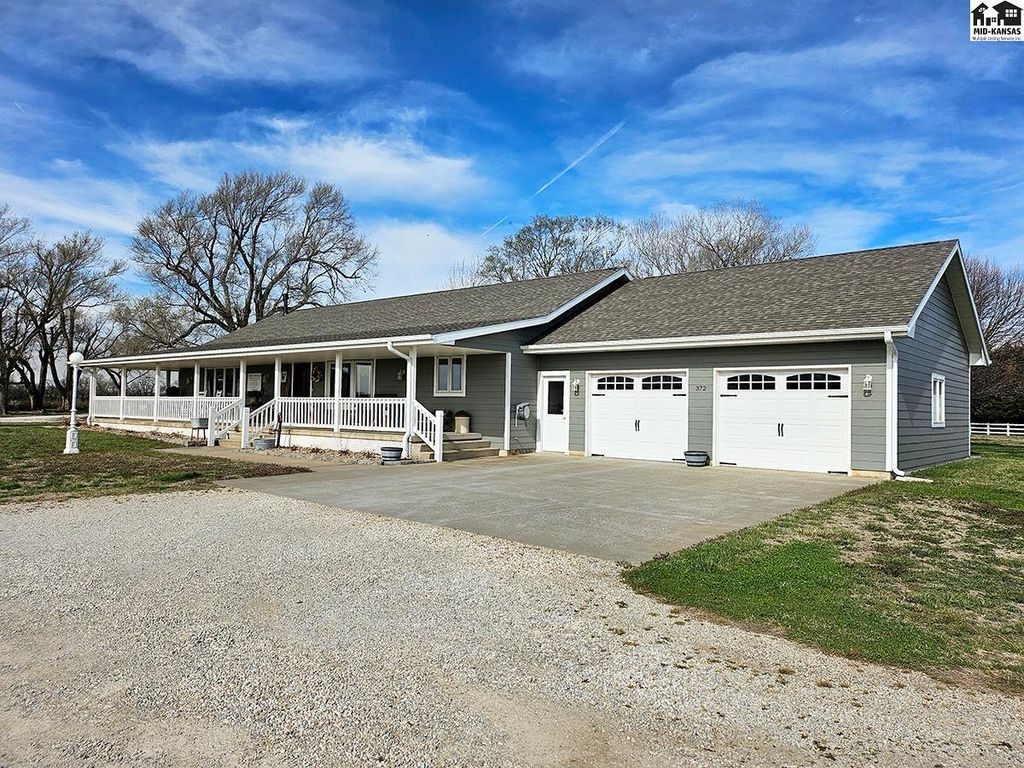 372 Wells Fargo Rd