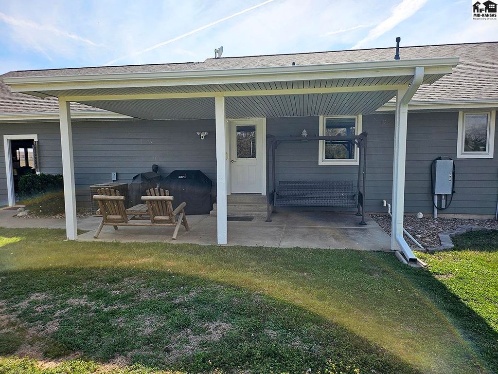 372 Wells Fargo Rd