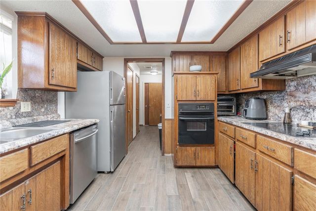 7922 N County Line Avenue, Blanchard, OK 73010