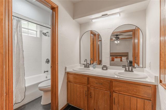 7922 N County Line Avenue, Blanchard, OK 73010