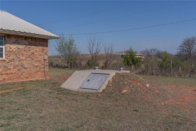 7922 N County Line Avenue, Blanchard, OK 73010