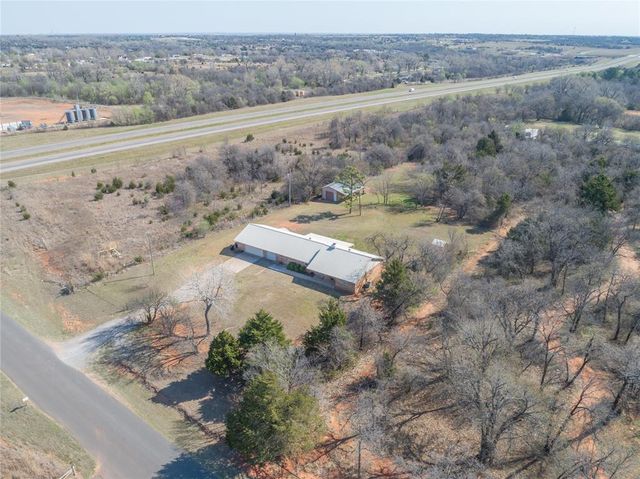 7922 N County Line Avenue, Blanchard, OK 73010