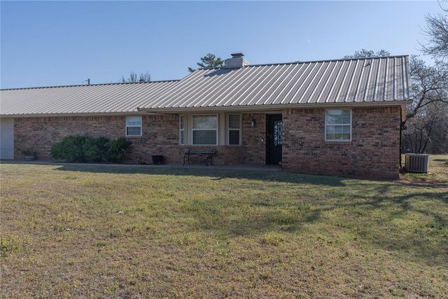 7922 N County Line Avenue, Blanchard, OK 73010