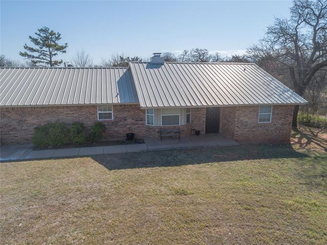 7922 N County Line Avenue, Blanchard, OK 73010