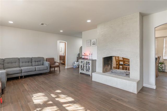 7922 N County Line Avenue, Blanchard, OK 73010