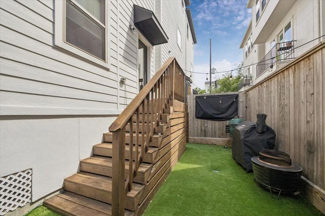 2407 Bevis Street, Houston, TX 77008