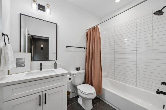 2407 Bevis Street, Houston, TX 77008