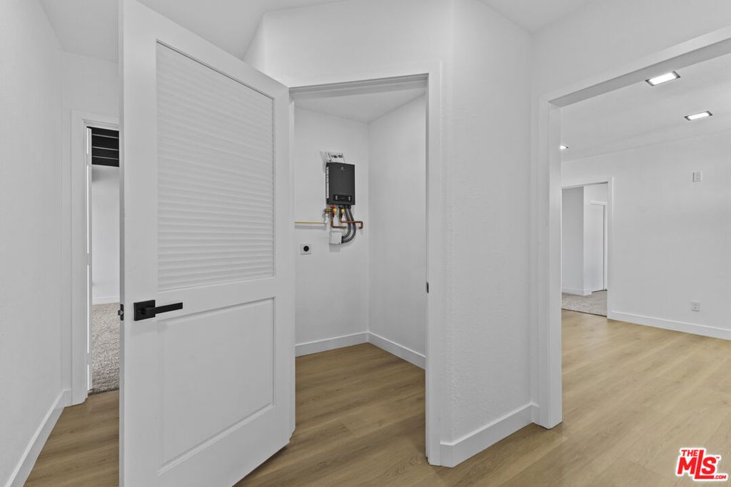 Image 14 of property listing at 585 E Mead Street, San Jacinto, CA 92583