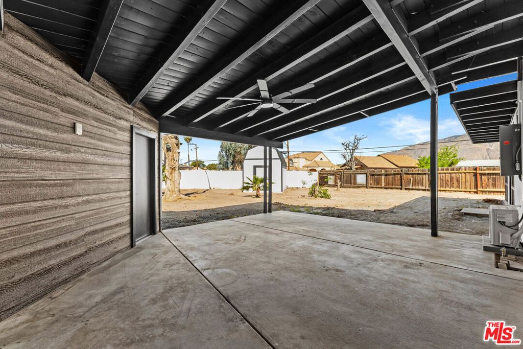 Image 21 of property listing at 585 E Mead Street, San Jacinto, CA 92583