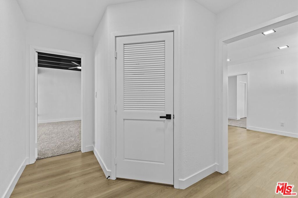 Image 8 of property listing at 585 E Mead Street, San Jacinto, CA 92583