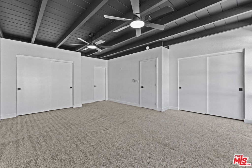 Image 9 of property listing at 585 E Mead Street, San Jacinto, CA 92583