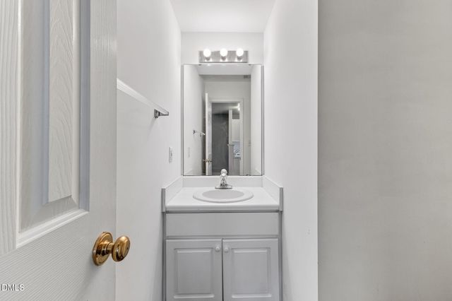 1237 Swingline Way, Raleigh, NC 27610