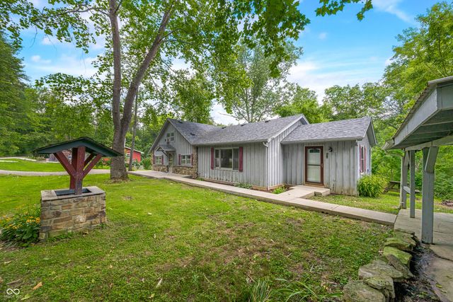 897 Eads Lane, Nashville, IN 47448