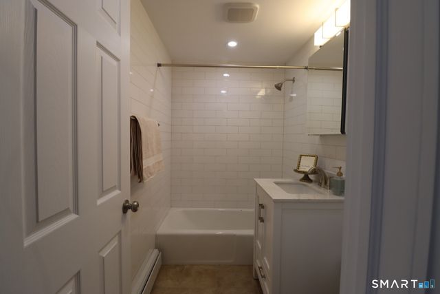149 Garfield Avenue, New London, CT 06320