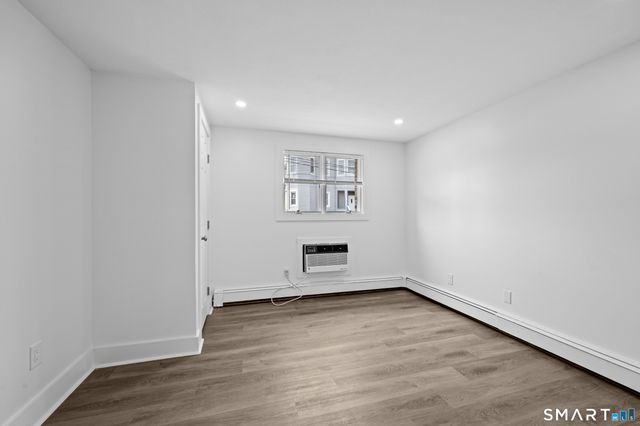 149 Garfield Avenue, New London, CT 06320