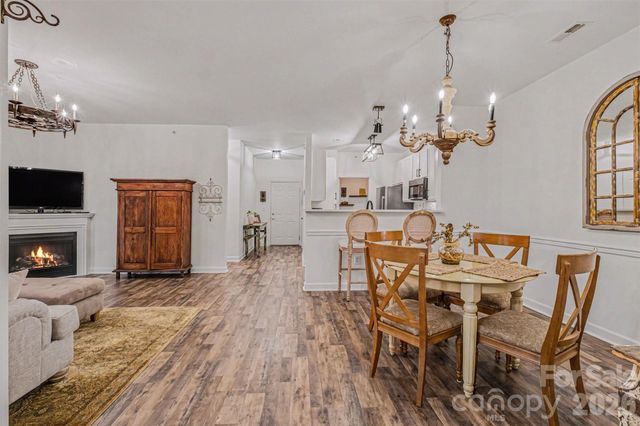 11945 Ridgeway Park Drive, Charlotte, NC 28277